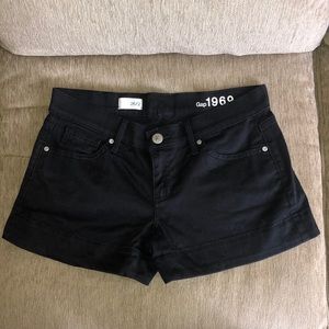 FINAL OFFER: Gap classic black denim shorts